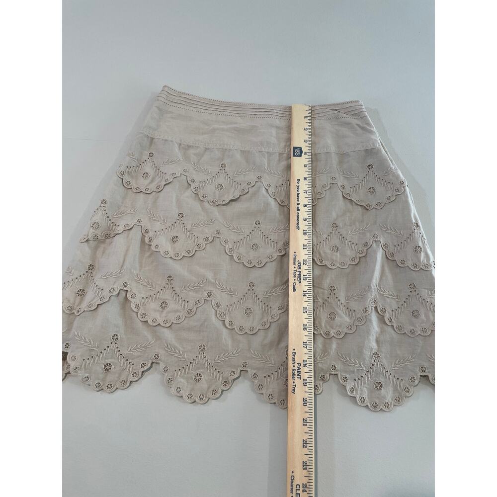 BCBGMaxAzria Sz 6 Beige Skirt Linen‑Like Fabric 100% Cotton Embroidered Detail - Picture 4 of 7